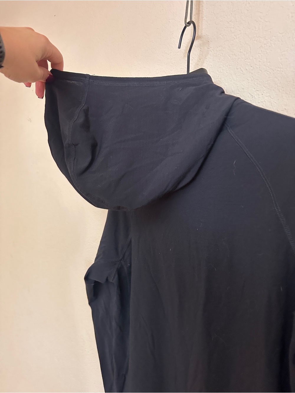 The North Face Women’s Black Lightweight Hooded Long Sleeve Top - Picture 3 of 4